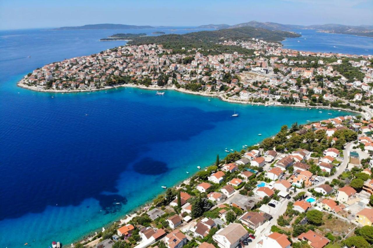 Apartments With A Parking Space Mavarstica, Ciovo - 12435 Trogir Bagian luar foto